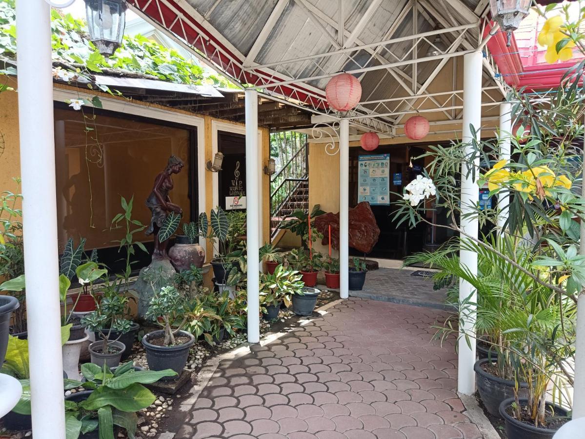 Golden Belle Apartelle And Suites Davao Ngoại thất bức ảnh